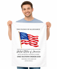 Pledge of Allegiance Wall Tapestry – Civic Education & Classroom Learning Support